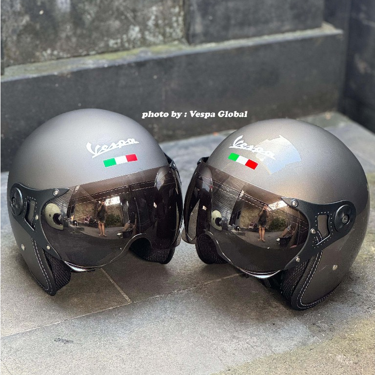 Helm Vespa Abu List Jarit + Visor Original