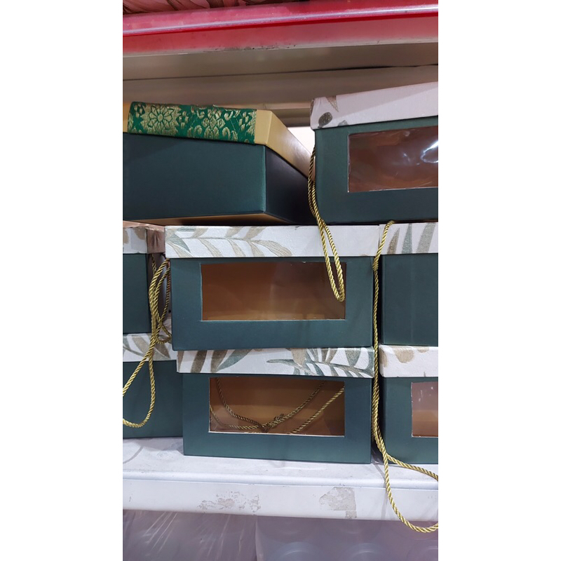 

Box Hampers / Kertas Kado/Kotak box