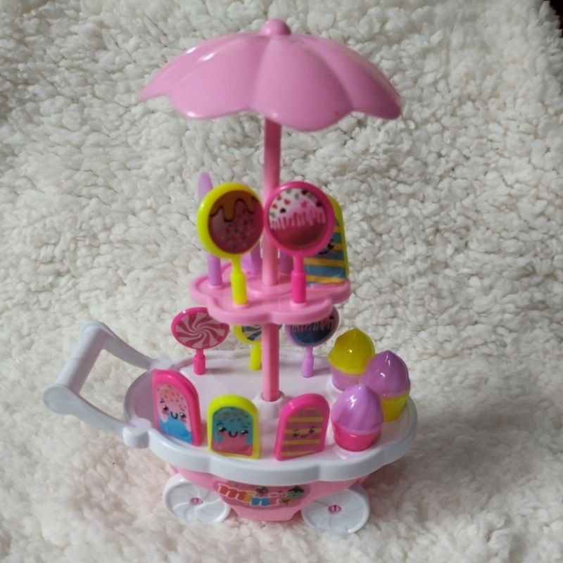 mainan es krim dorong