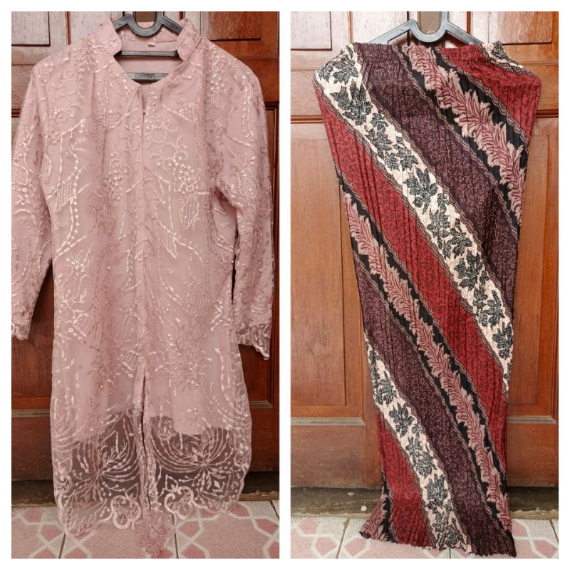 SALE PRELOVED Kebaya Setelan One Set Pink Salem