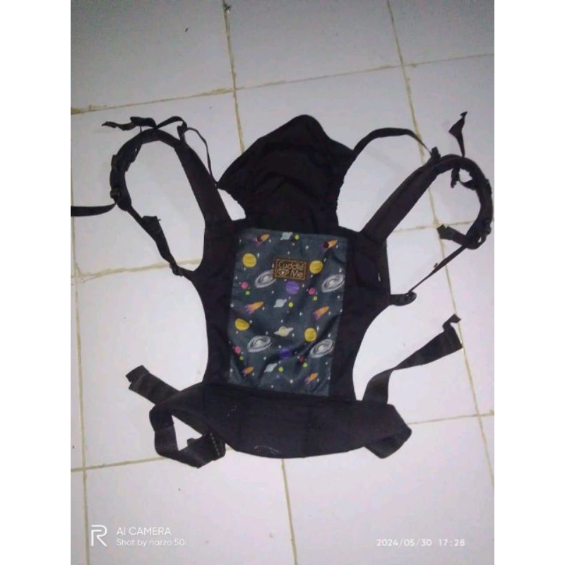 preloved cuddle me lite carrier