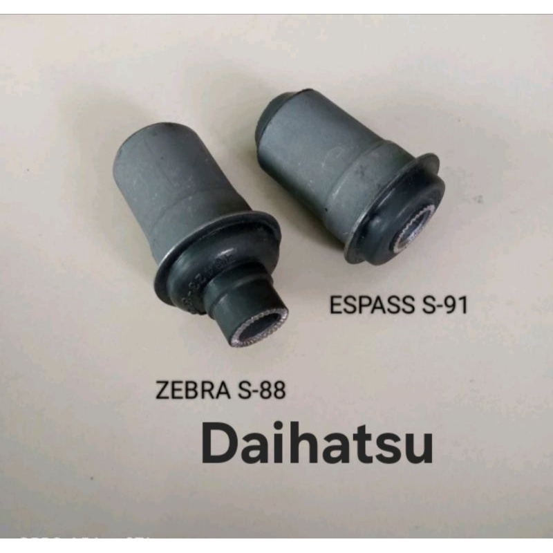 Bosh Sayap Daihatsu Zebra / Espas Bushing Arm depan