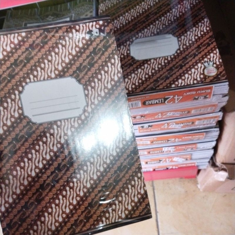 

BUKU TULIS SON 42 lbr