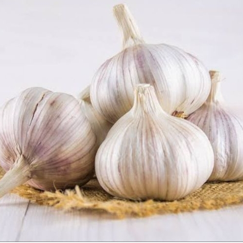 

BAWANG PUTIH HONAN SUPER 1 KG BLOM DI KUPAS