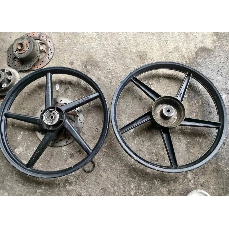 Velg depan belakang For Suzuki Smash New Smash Lama Sogun Tornado PNP Satria Hiu satria Lumba2 Merek