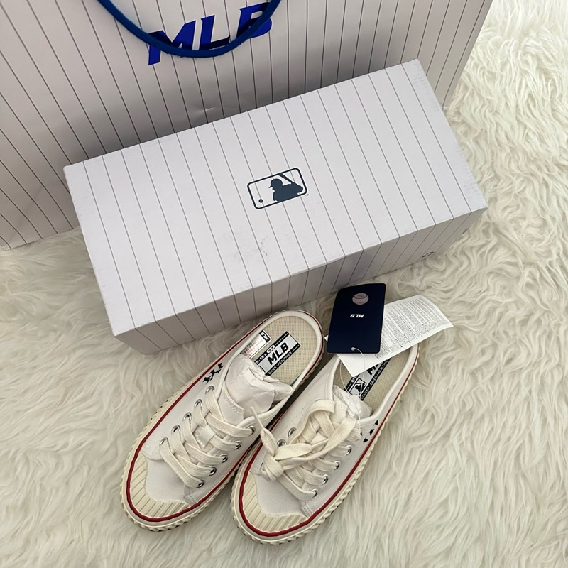 𝙉𝙀𝙒 MLB Korea Original Playball Mule Shoes White Sepatu Wanita Authentic