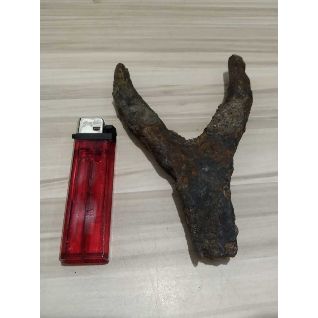 Barang Logam Temuan Sungai Kuno Jadul Antik