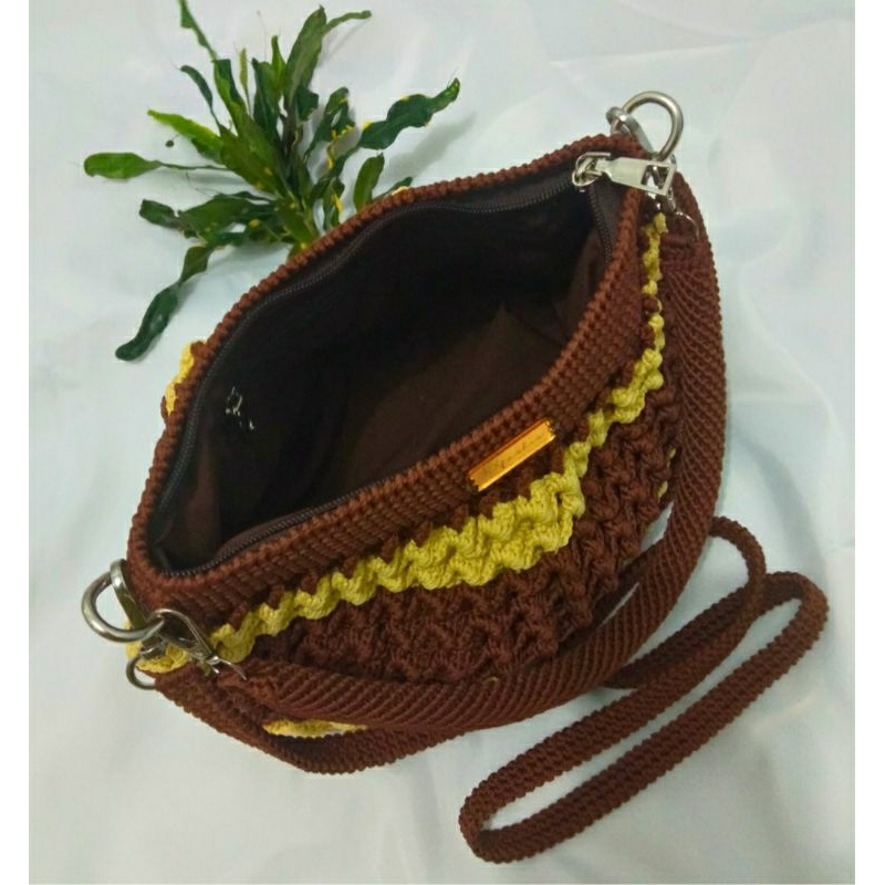 Tas Slempang Rajut Motif Prada Size Jumbo Handmade