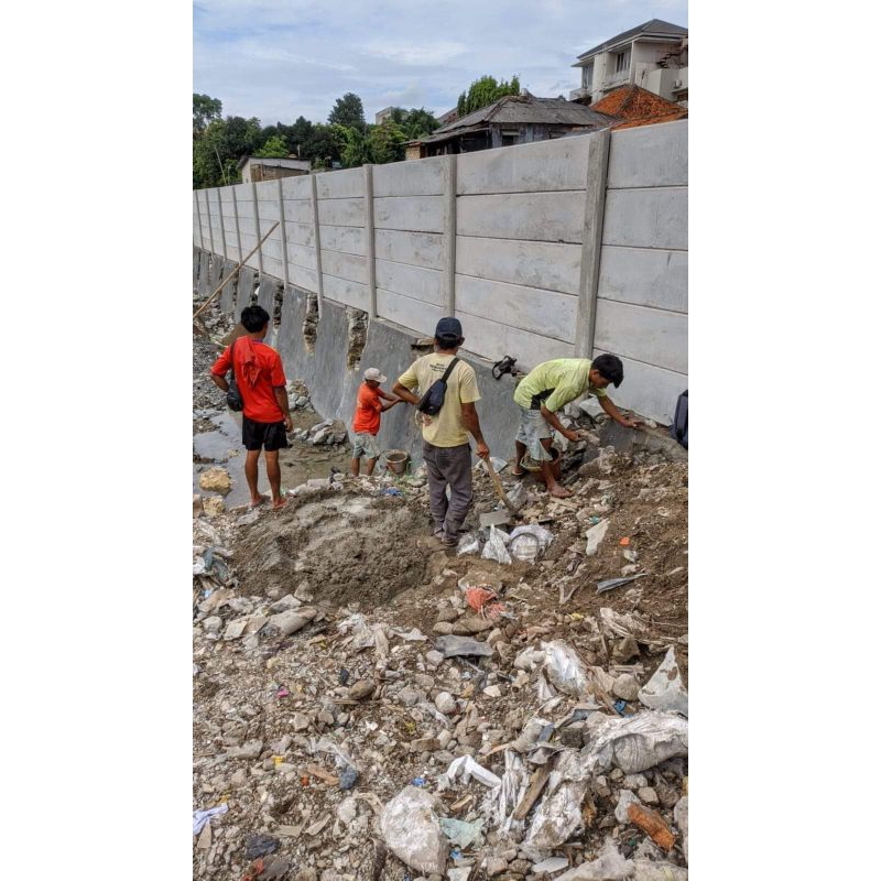 PEMASANGAN PAGAR PANEL BETON