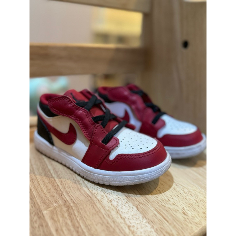 (eu 26) JORDAN 1 LOW CHICAGO BULLS TD ORI sepatu anak preloved
