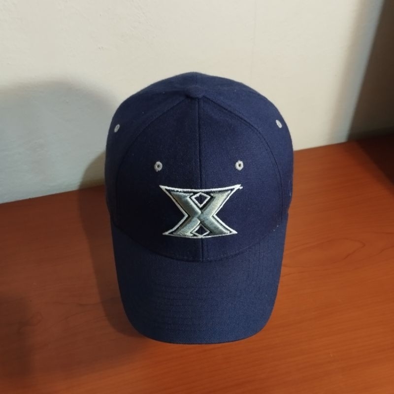 Topi NCAA Xavier