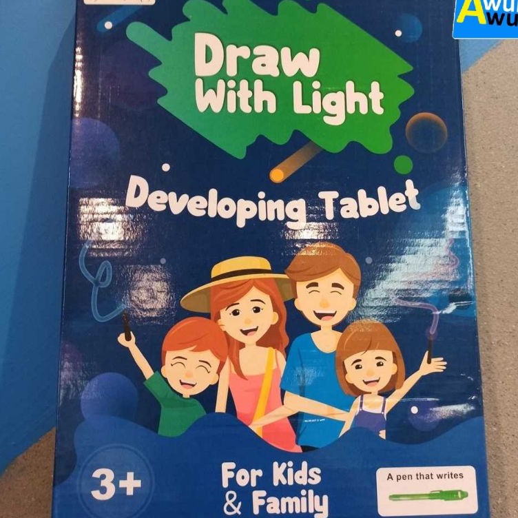 

Papan Gambar Glow In The Dark Draw Ukuran A4 With Light Nyala Dalam Gelap