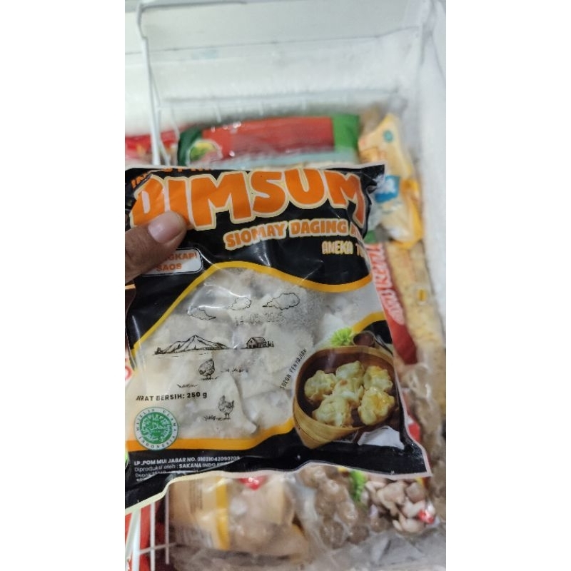 

dinsum ayam sakana