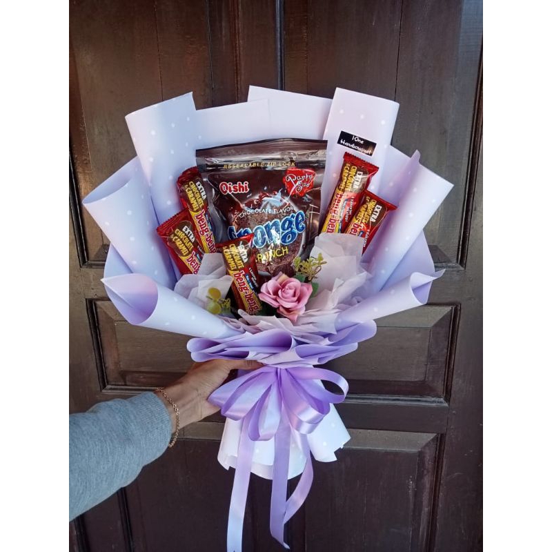 

Bucket (Bouquet, Buket Hadiah) Snack Wisuda
