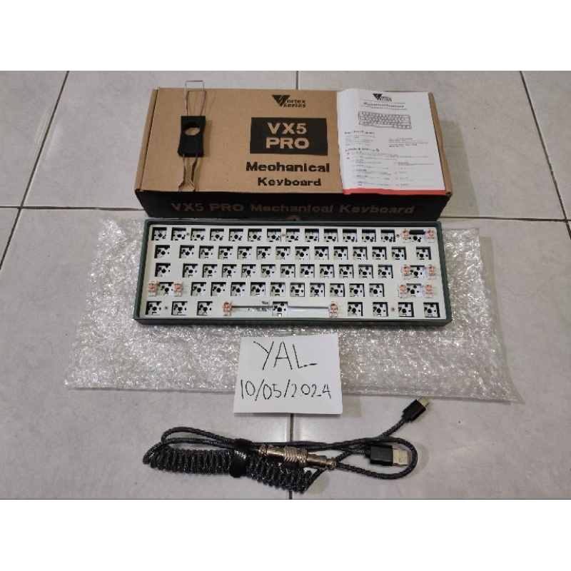 Mechanical Keyboard VortexSeries VX5 Pro Aluminium Case - Warna Midnight Green - BAREBONE KIT (TANPA