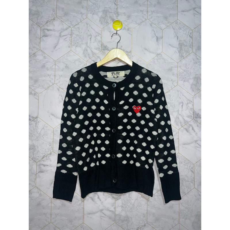 Rajut cardigan polkadot PLay cdg