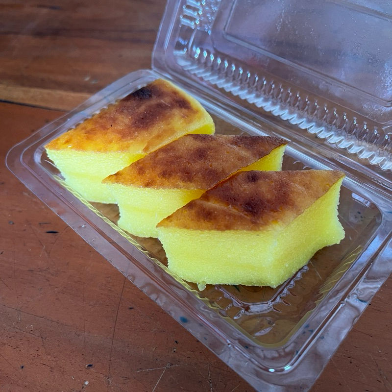 

Jajanan Pasar Kue Bika Singkong Panggang 1Pak