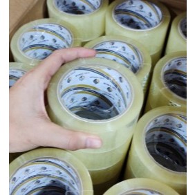

Lakban selotip perekat isolasi bening 45x100yard 45mm 100yard clear