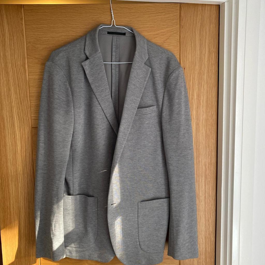 UNIQLO JAS BLAZER PRIA DARK GREY FREE DASI