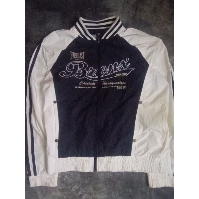 Varsity everlast