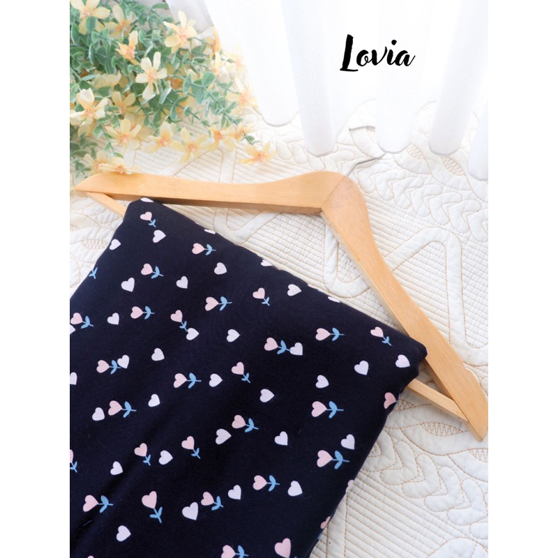 (HARGA 0,5 m) KAIN RAYON VISCOSE MOTIF BUNGA LOVE LOVI