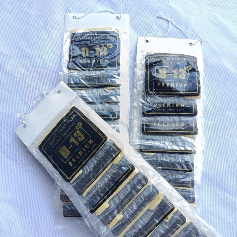 Umpan pancing D13 premium - D13 hitam - umpan ikan