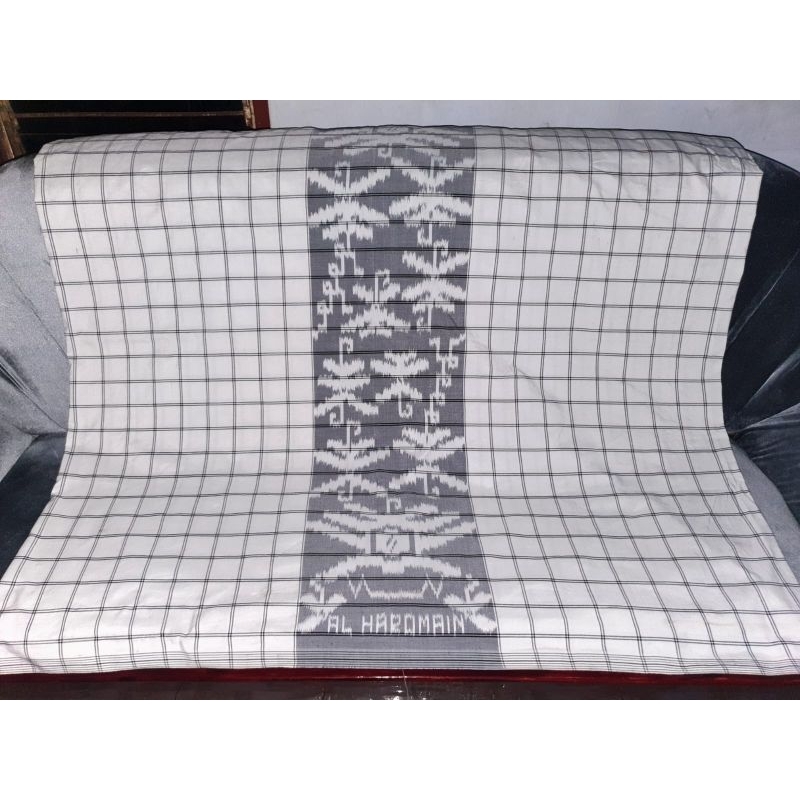 SARUNG GOYOR MOTIF JADUL  KOTAK" ( AL HAROMAIN )