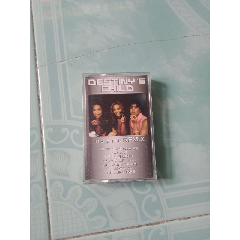 Kaset Destiny s child this is the remix