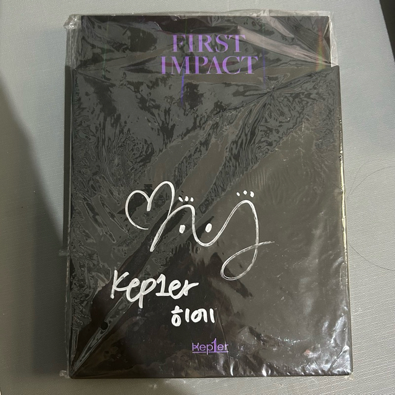 (BOOKED) ALBUM KEP1ER FIRST IMPACT BAHIYYIH SIGNED ALBUM FROM MWAVE EVENT
