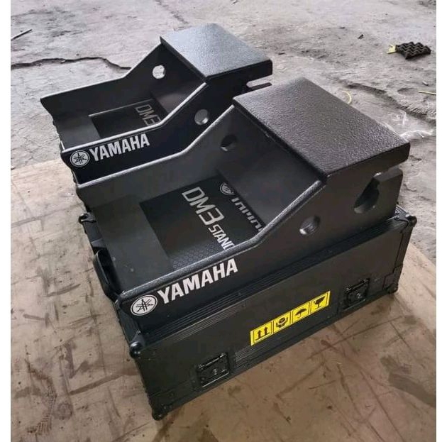 Hardcase Yamaha DM3 DM3S DM3 Dante Case Fligtcase Digital Mixer Yamaha DM3 Merah List Hitam