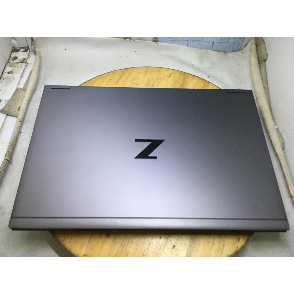 HP ZBOOK FURY 15 G7 i7-10850H 16GB RAM SSD 512GB QUADRO T1000 MULUS