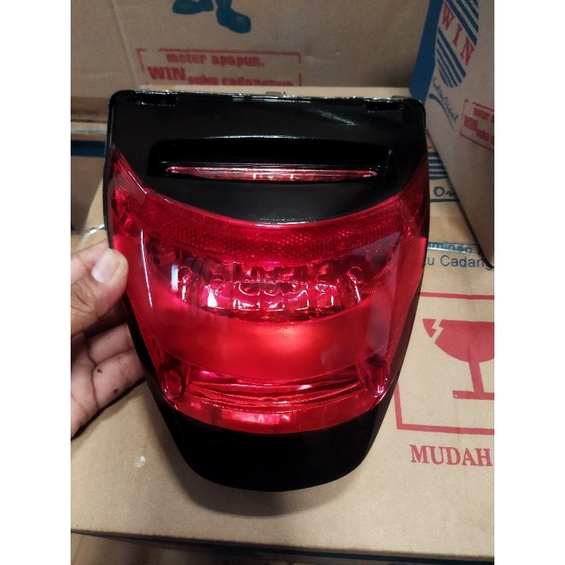 Lampu stop belakang Cb 150 Verza/Stoplam Assy belakang Honda cb 150 verza