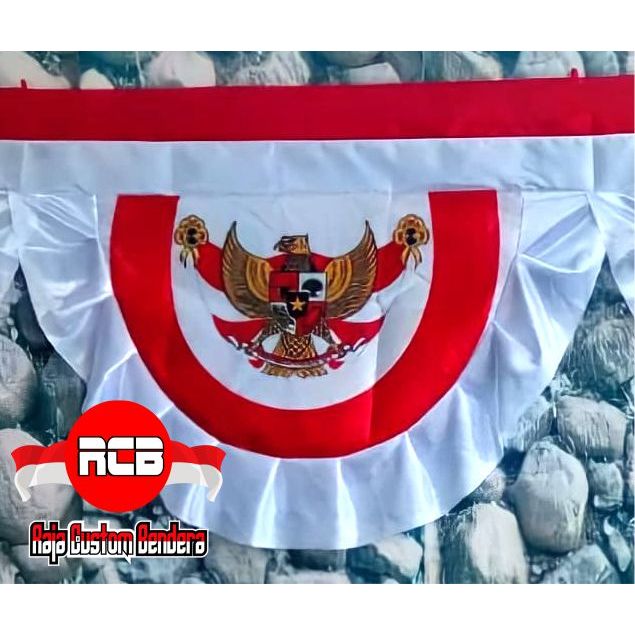 umbul umbul gelombang /bendera gelombang.