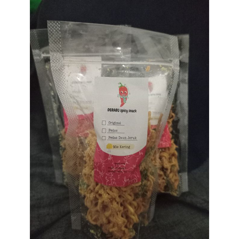

MIE KERING VARIAN ORGINAL DERABU SNACK