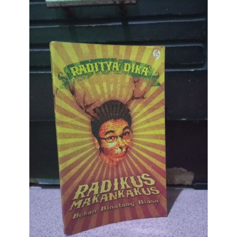 Preloved Novel Radikus Makankakus Raditya Dika