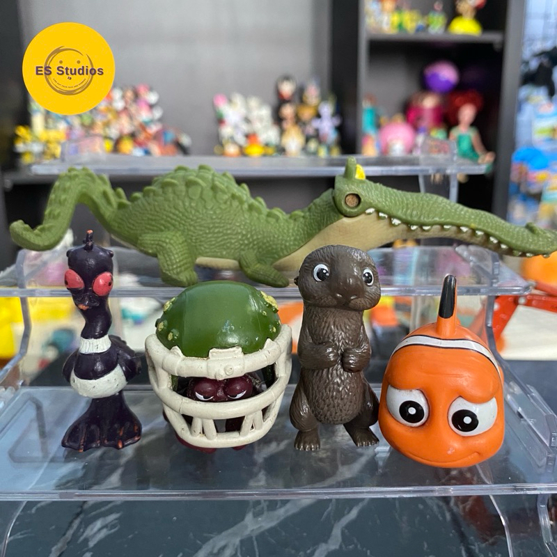 Figure Finding Nemo Dory Truck Preloved Disney Pixar Bandai
