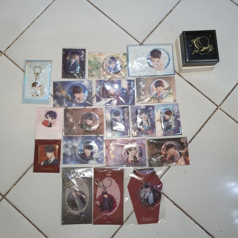 Mr Love : Queen's Choice Love Produce Zeyan Victor Baiqi Gavin Kiro Kira Official Merchandise