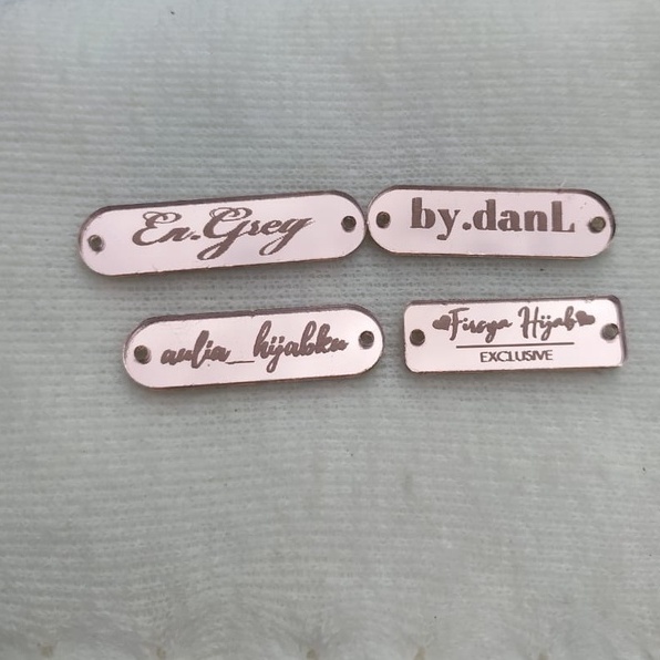 (ROSEGOLD) Label Hijab/Logo Jilbab Akrilik/rebranding baju/ BRAND / LOGO / MERK