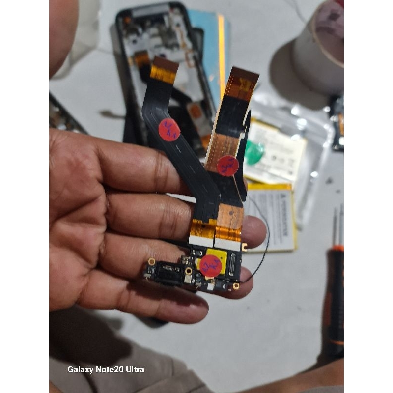 FLEXIBEL BOARD BAWAH KONEKTOR CAS VIVO V17 PRO ORI COPOTAN