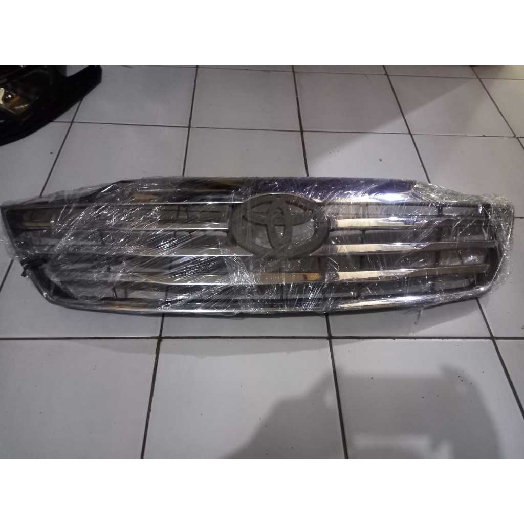 Grill Toyota Fortuner VNT / Fortuner Grand 2012 - 2015