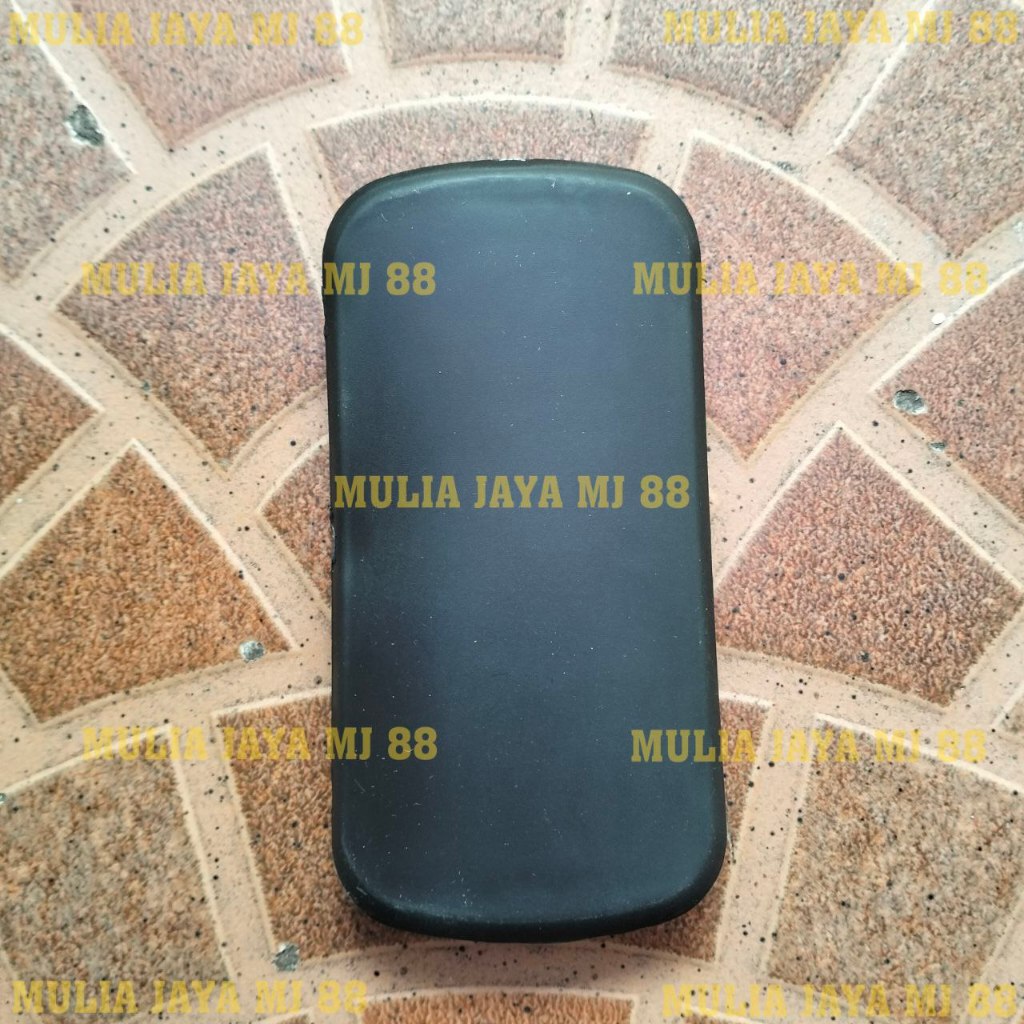 Tutup Kecil Rumah Asbak Rokok HINO