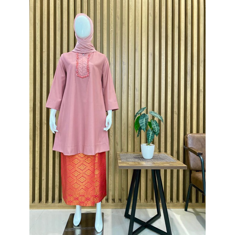 Atasan Tunik batu payet // Kamari Long Tunik // Long Tunik Ima Toyobo // Long Tunik Batu Payet // Lo