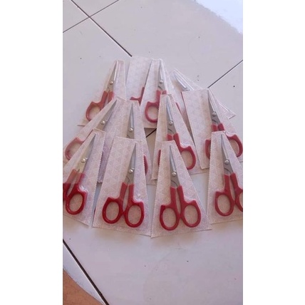 

KODE D92B Gunting Sasat Untuk Potong jengger Ayam