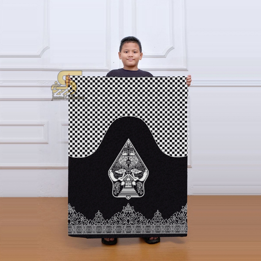 Sarung Anak Laki - laki SD SMP Motif Gunungan Wayang Monokrom