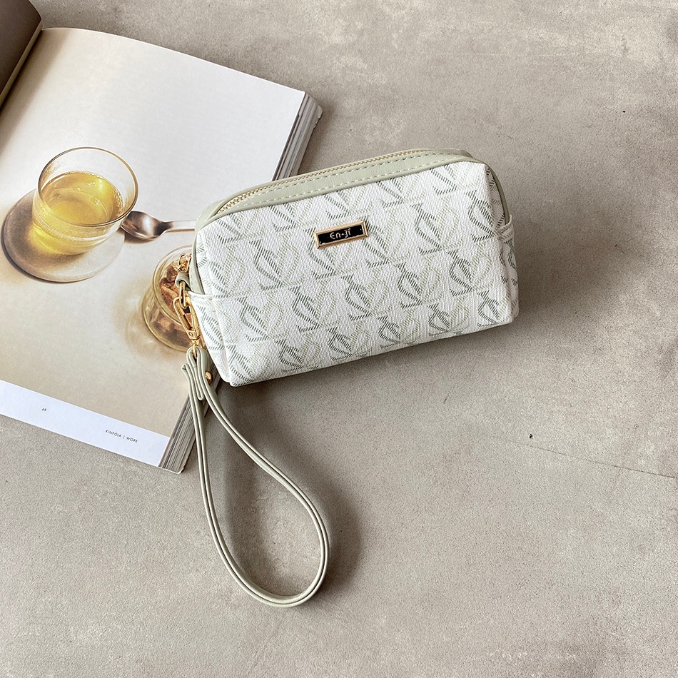 Bagus Dipakai Enji Chija Pouch  Mint