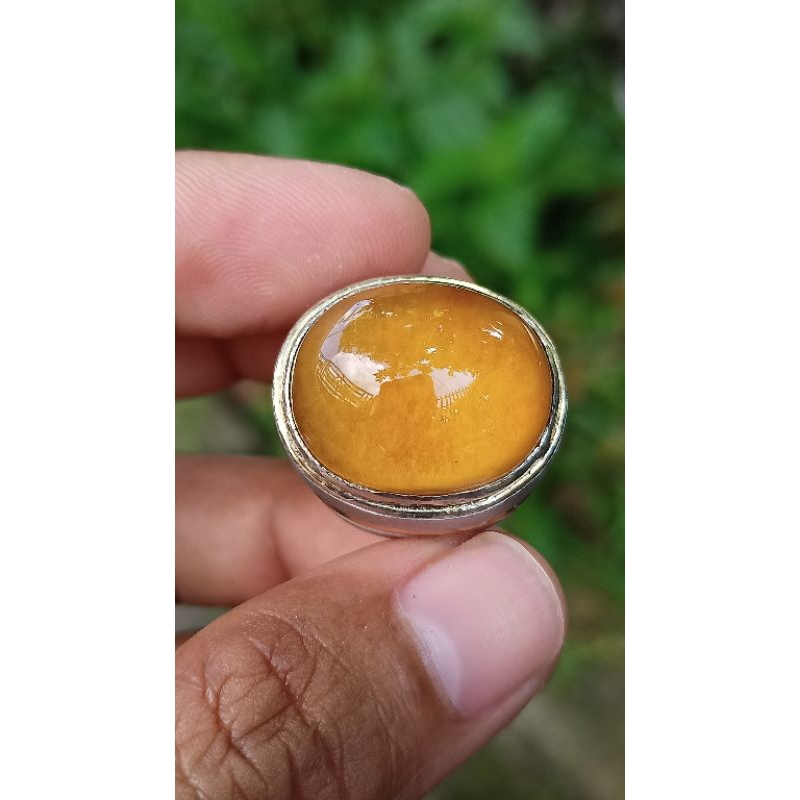 kecubung rambut emas