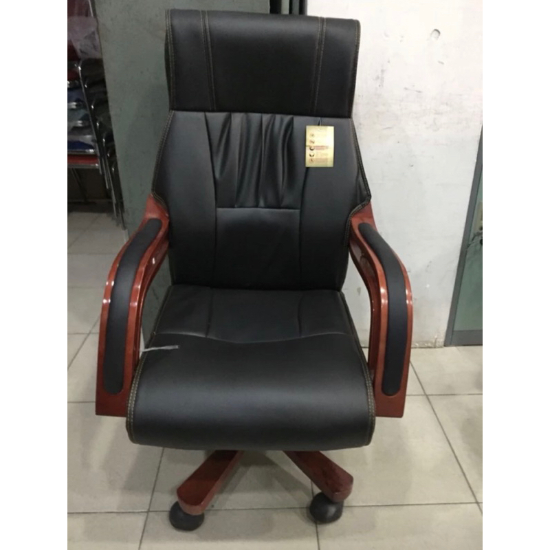 Kursi Direktur Kayu / Kursi Manager Kayu / Kursi Kantor Kayu / Kursi Kantor Mewah / Kursi Atasan Dir