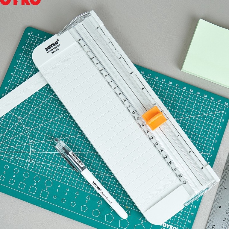 

HJ6 JOYKO PORTABLE PAPER CUTTER A5 ALAT PEMOTONG KERTAS FOTO JOYKO TERMURAH PC1128