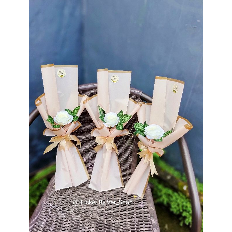 

BUCKET BUNGA / GIFT BUCKET / BUCKET HADIAH / MINI BUCKET / BUCKET