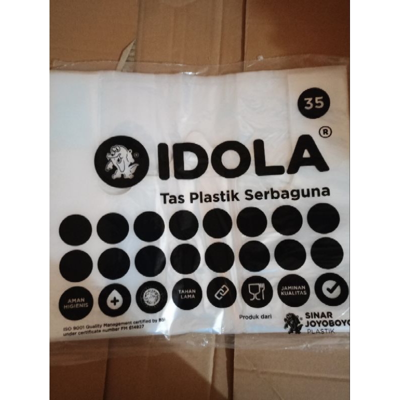 

Plastik bening uk 35 (per 5 packs)